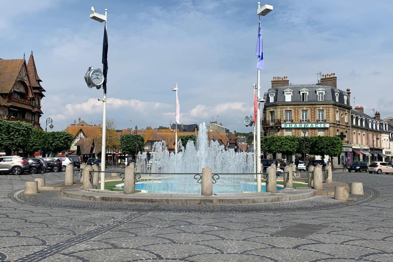 Nice 41 M With Balcony Near The Beach Deauville Bagian luar foto